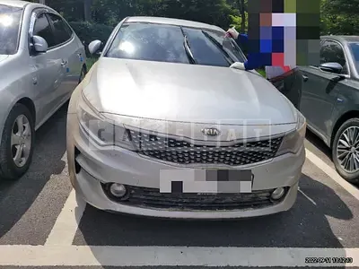 Photo 1 of 9: 2017 Kia K5, VIN KNAGU41CBHA006821 — Korean insurance auction