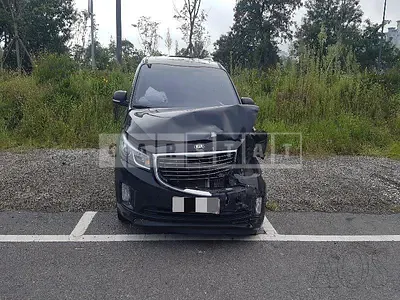 Photo 1 of 15: 2017 Kia Carnival, VIN KNHMF37ABHS330826 — Korean insurance auction