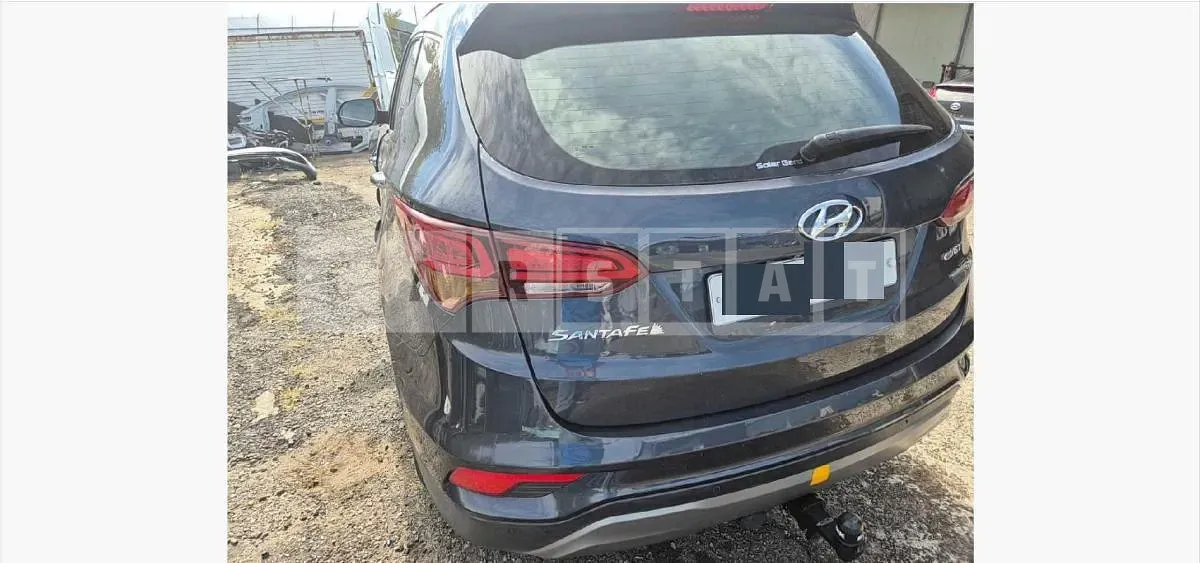 Photo 2 of 11: 2016 Hyundai Santa Fe DM — Korean insurance auction
