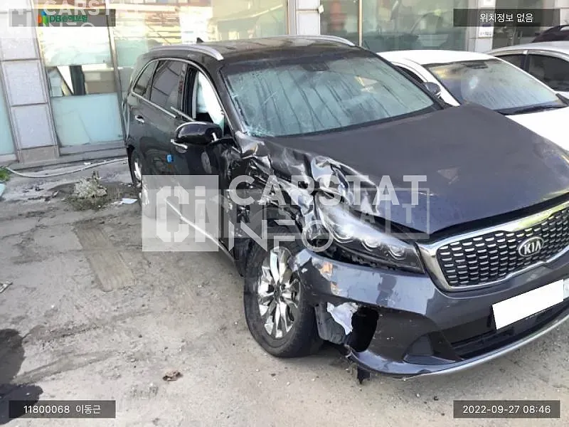 Photo 2 of 12: 2019 Kia Sorento, VIN KNAPG81BBKA543174 — Korean insurance auction