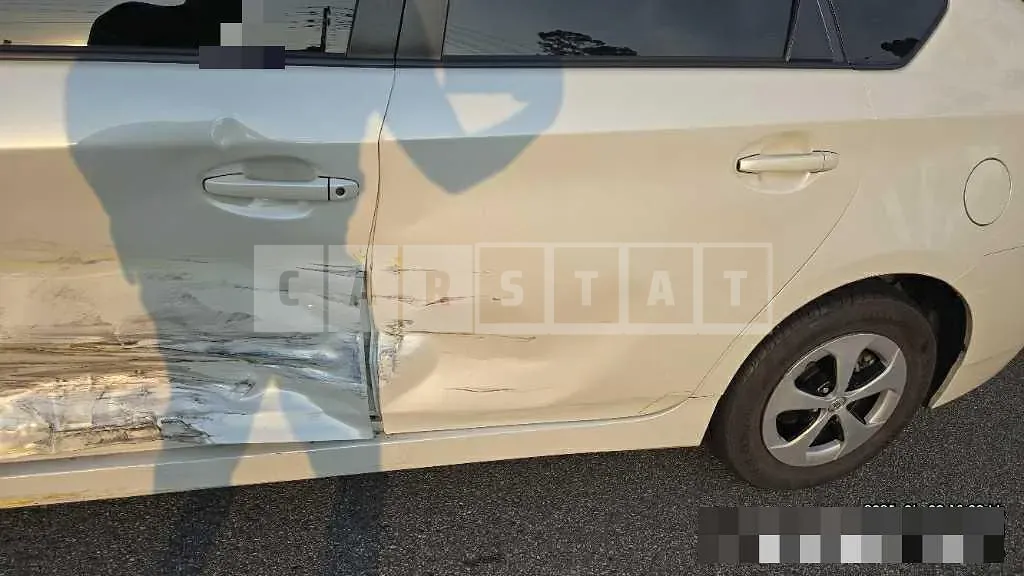 Photo 2 of 8: 2015 Toyota Prius — Korean insurance auction