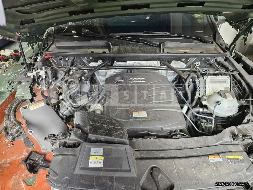 Photo 2 of 16: 2022 Audi Q5 40 TDI Four, VIN WAUZZZFY5N2096098 — Korean insurance auction