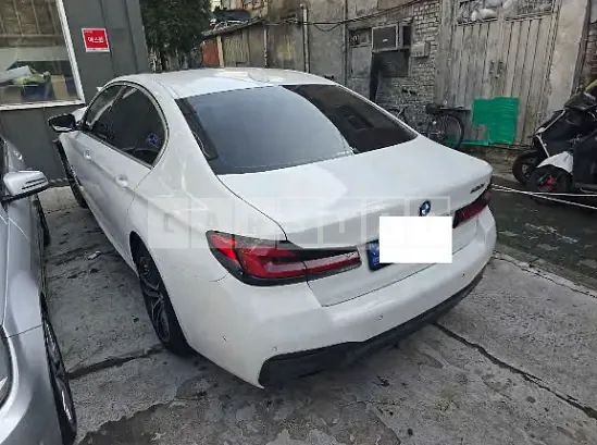 Photo 2 of 9: 2023 BMW 520i — Korean insurance auction