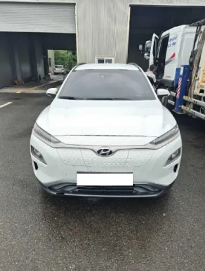 Photo 1 of 40: 2019 Hyundai Kona Electric — Korean insurance auction