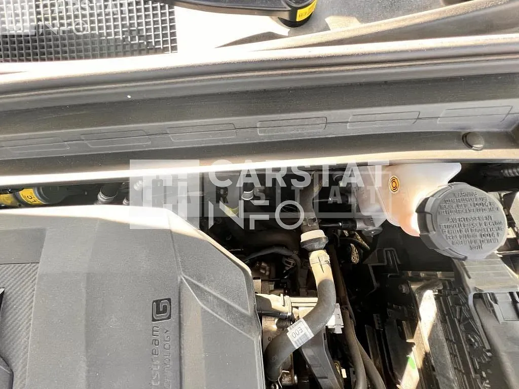 Photo 2 of 3: 2020 Kia K5, VIN KNAG341ABLA014854 — Korean insurance auction