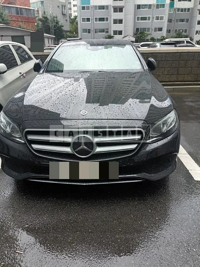 Photo 2 of 2: 2020 Mercedes-Benz E 300 — Korean insurance auction