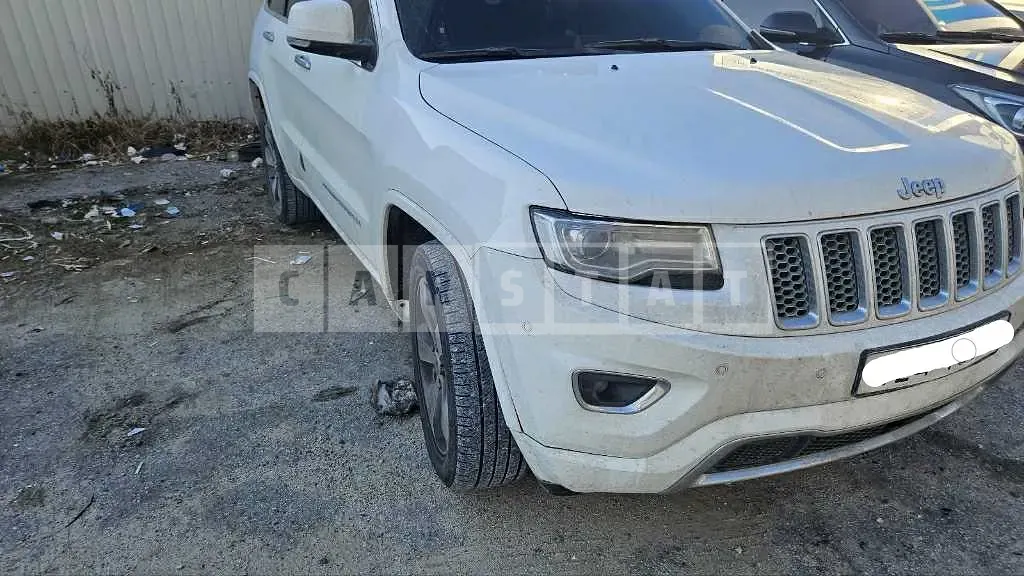 Photo 2 of 7: 2015 Jeep Straw Grand Cherokee, VIN 1C4RJFCM9FC839917 — Korean insurance auction