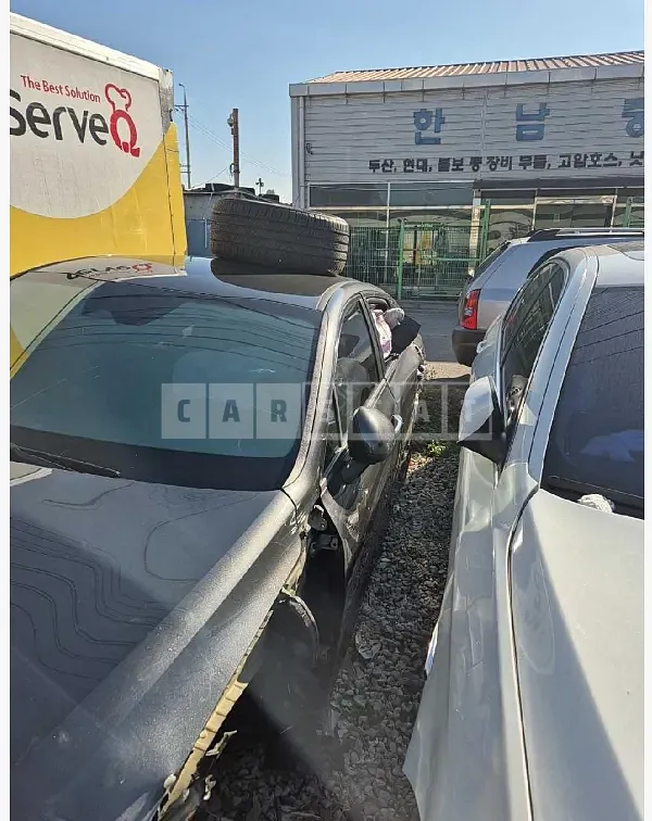 Photo 2 of 18: 2020 Kia K5 — Korean insurance auction