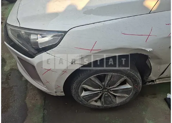 Photo 2 of 17: 2016 Hyundai Modern Ionic — Korean insurance auction