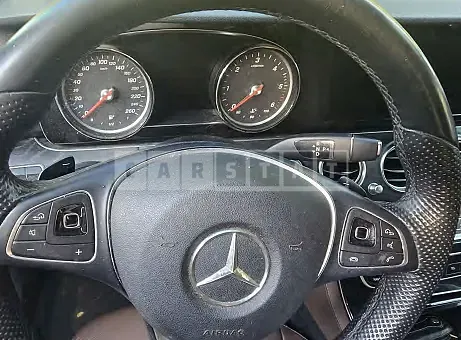 Photo 2 of 24: 2017 Mercedes-Benz E220d — Korean insurance auction