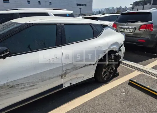 Photo 2 of 20: 2025 Kia EV6 — Korean insurance auction