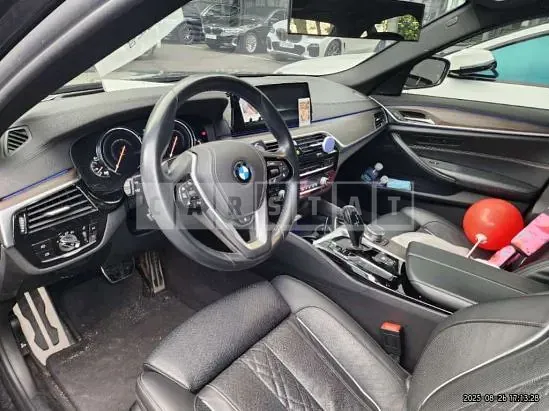 Photo 2 of 23: 2018 BMW 520d — Korean insurance auction