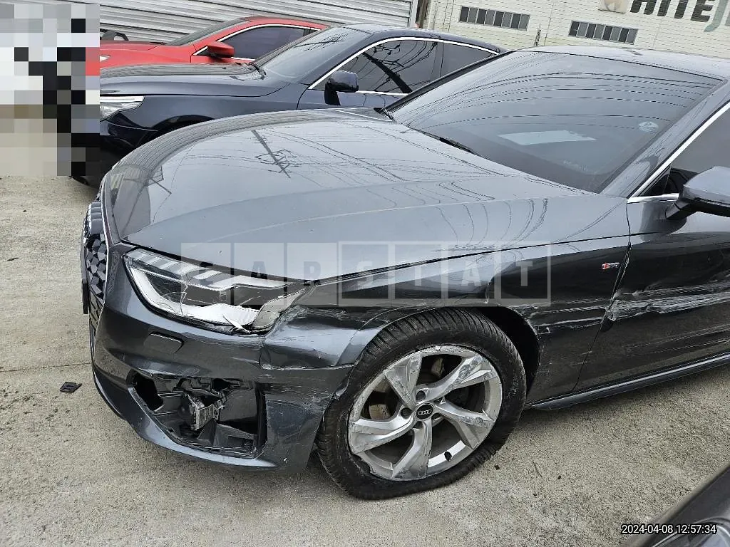 Photo 2 of 17: 2021 Audi A4 40 TFSI Premium — Korean insurance auction