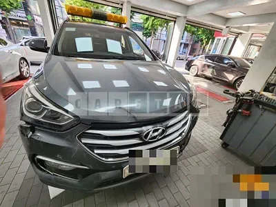 Photo 1 of 15: 2018 Hyundai Santa Fe 2.0 (4WD), VIN KMHSW81UDJU864989 — Korean insurance auction