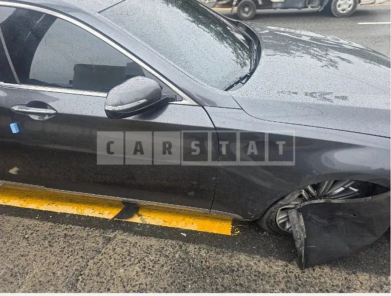 Photo 2 of 8: 2018 Genesis G80 — Korean insurance auction