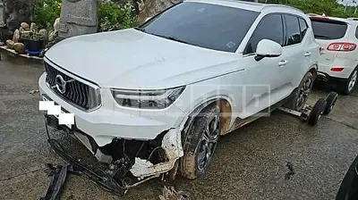 Photo 1 of 8: 2020 Volvo XC40T4 AWD — Korean insurance auction