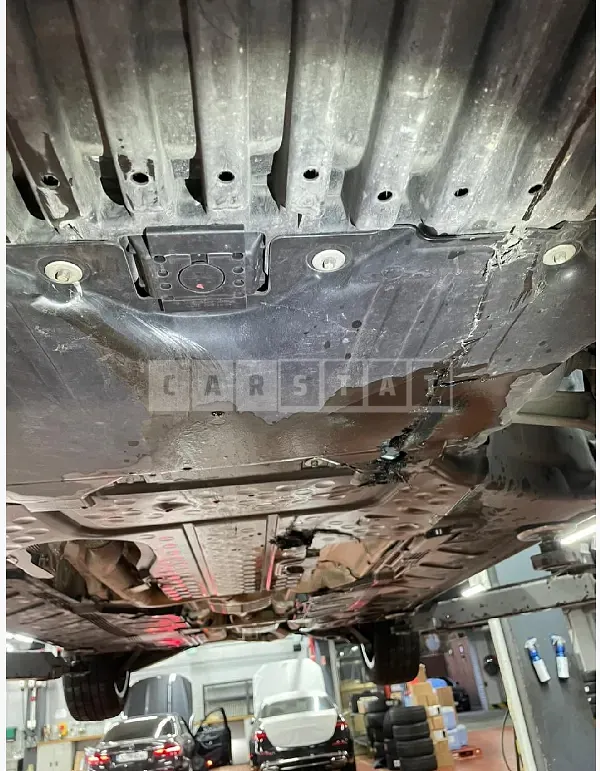 Photo 2 of 22: 2017 Mercedes-Benz E300 — Korean insurance auction