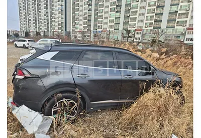 Photo 1 of 25: 2022 Kia Sportage — Korean insurance auction