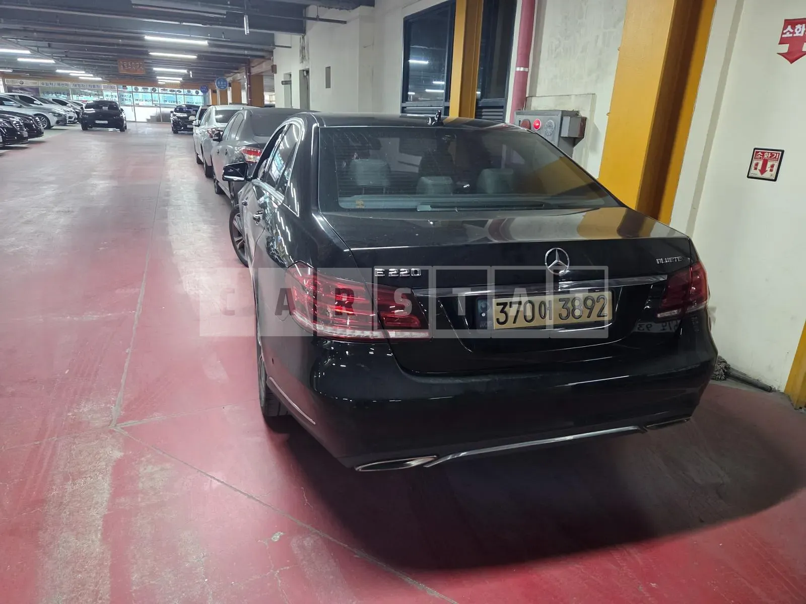 Photo 2 of 4: 2016 Mercedes-Benz E220 BlueTec, VIN WDDHF0AB4GB305023 — Korean insurance auction