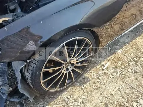 Photo 2 of 22: 2017 Mercedes-Benz E 200, VIN WDDZF4CB2HA126883 — Korean insurance auction