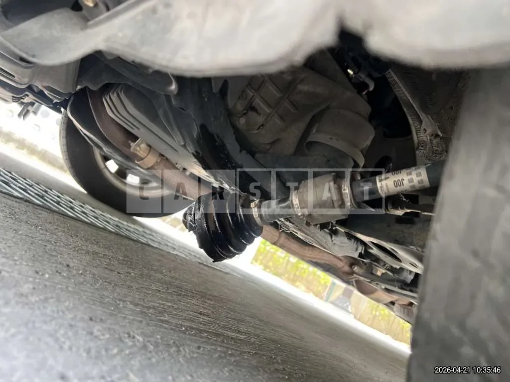 Photo 2 of 19: 2015 Toyota Siena — Korean insurance auction