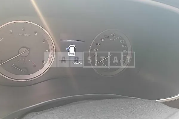 Photo 2 of 15: 2019 Hyundai Tucson, VIN KMHJ3812GKU927712 — Korean insurance auction