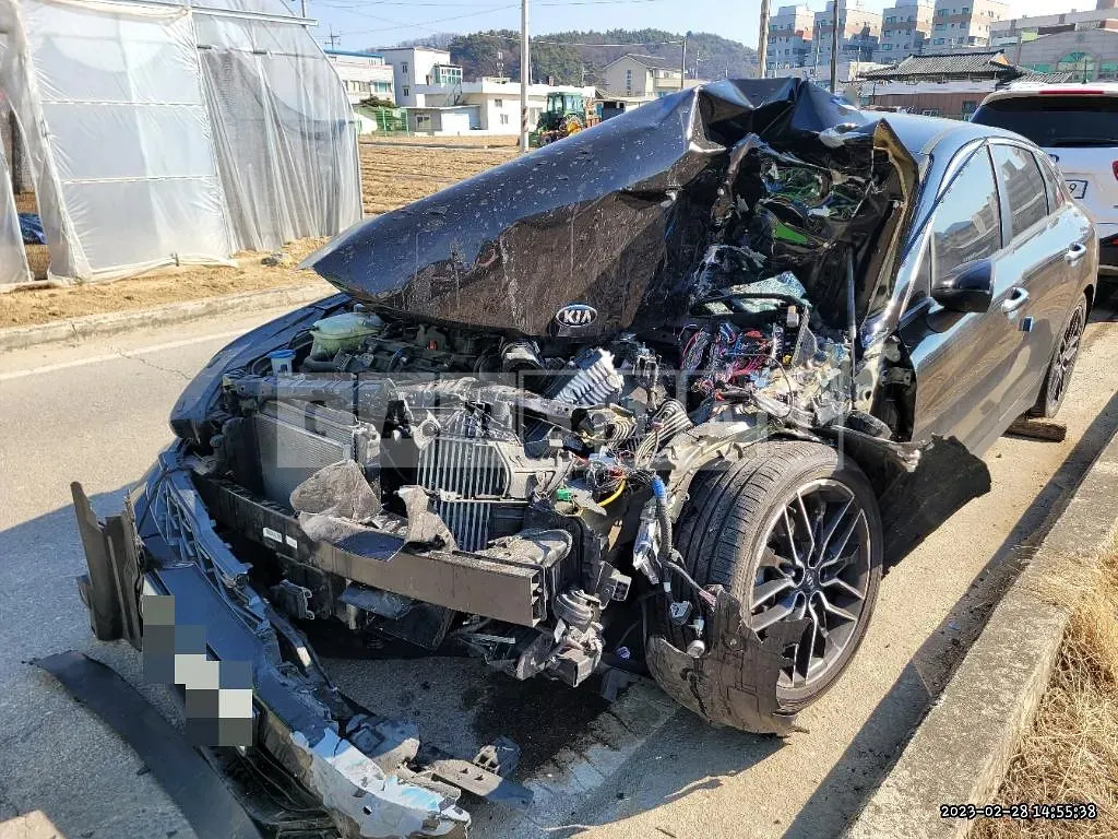 Photo 2 of 5: 2020 Kia K5 1.6, VIN KNAG3412BLA010160 — Korean insurance auction