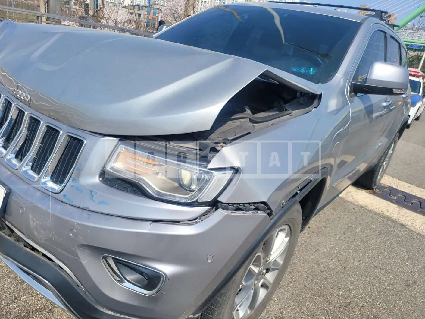 Photo 2 of 12: 2015 Jeep Straw Grand Cherokee, VIN 1C4RJFBM4FC776940 — Korean insurance auction