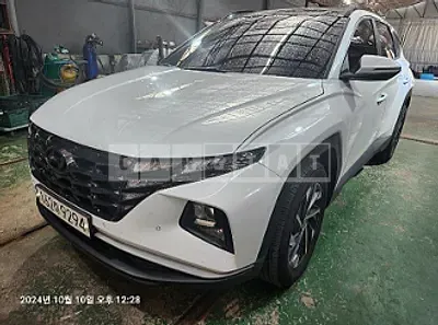 Photo 1 of 49: 2021 Hyundai Tucson, VIN KMHJC81BGMU008140 — Korean insurance auction