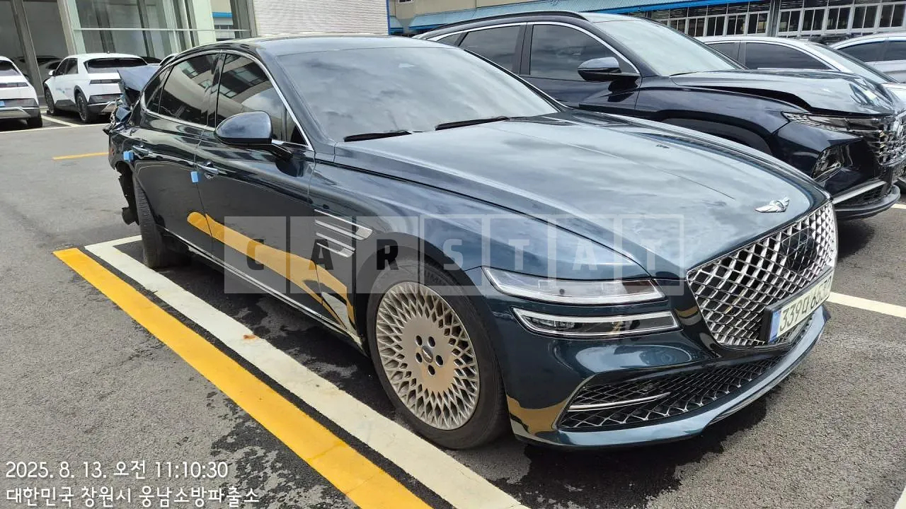 Photo 2 of 14: 2021 Genesis G80, VIN KMTGA41BBNU114594 — Korean insurance auction