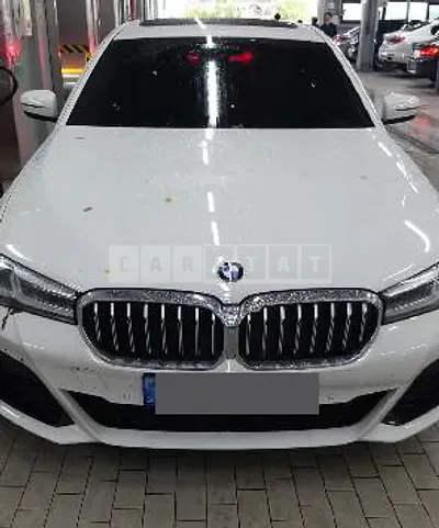 Photo 1 of 24: 2022 BMW Calm 520i — Korean insurance auction