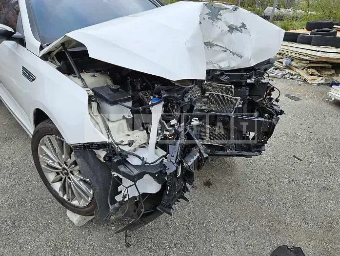 Photo 2 of 18: 2019 Kia K5, VIN KNAGU411BKA299609 — Korean insurance auction
