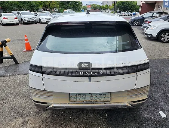Photo 2 of 7: 2022 Hyundai Modern Ionic 5, VIN KMHKR81AFNU005562 — Korean insurance auction