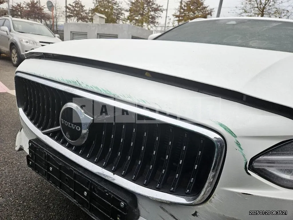 Photo 2 of 24: 2021 Volvo V90CCB5 AWD — Korean insurance auction