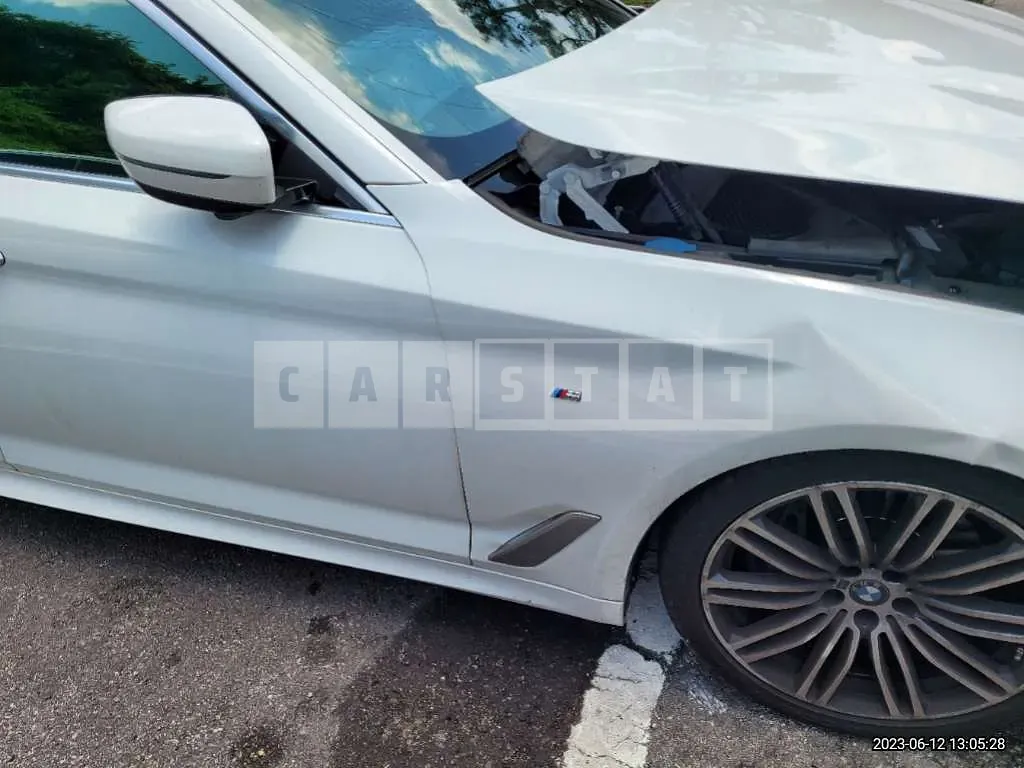Photo 2 of 42: 2018 BMW 530i xDrive, VIN WBAJD9109JB277650 — Korean insurance auction