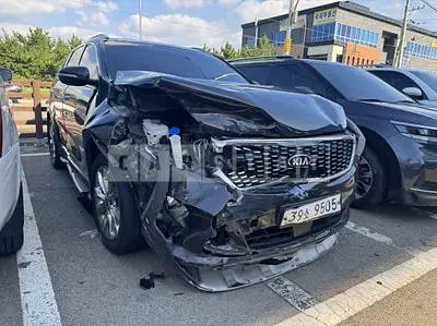 Photo 1 of 2: 2018 Kia Sorento — Korean insurance auction