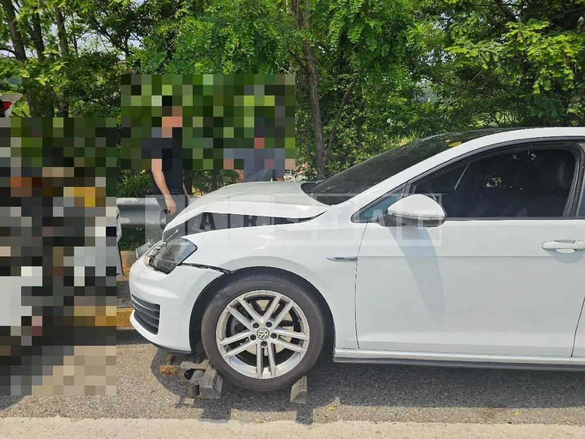 Photo 2 of 11: 2015 Volkswagen Golf GTD BMT — Korean insurance auction