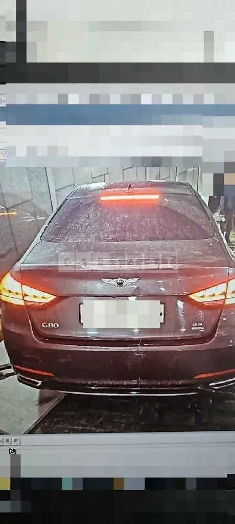 Photo 2 of 6: 2017 Genesis G80 3.3 — Korean insurance auction