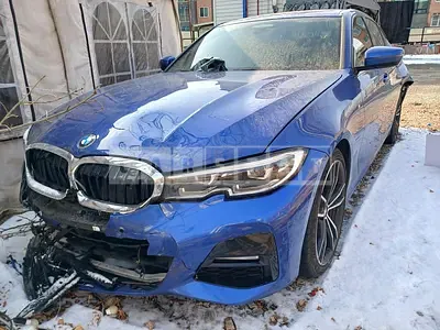 Photo 1 of 17: 2022 BMW 320i — Korean insurance auction