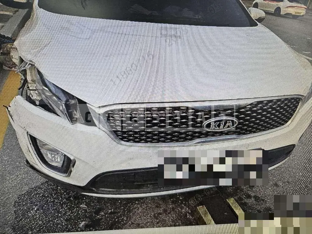 Photo 2 of 7: 2017 Kia Sorento R — Korean insurance auction