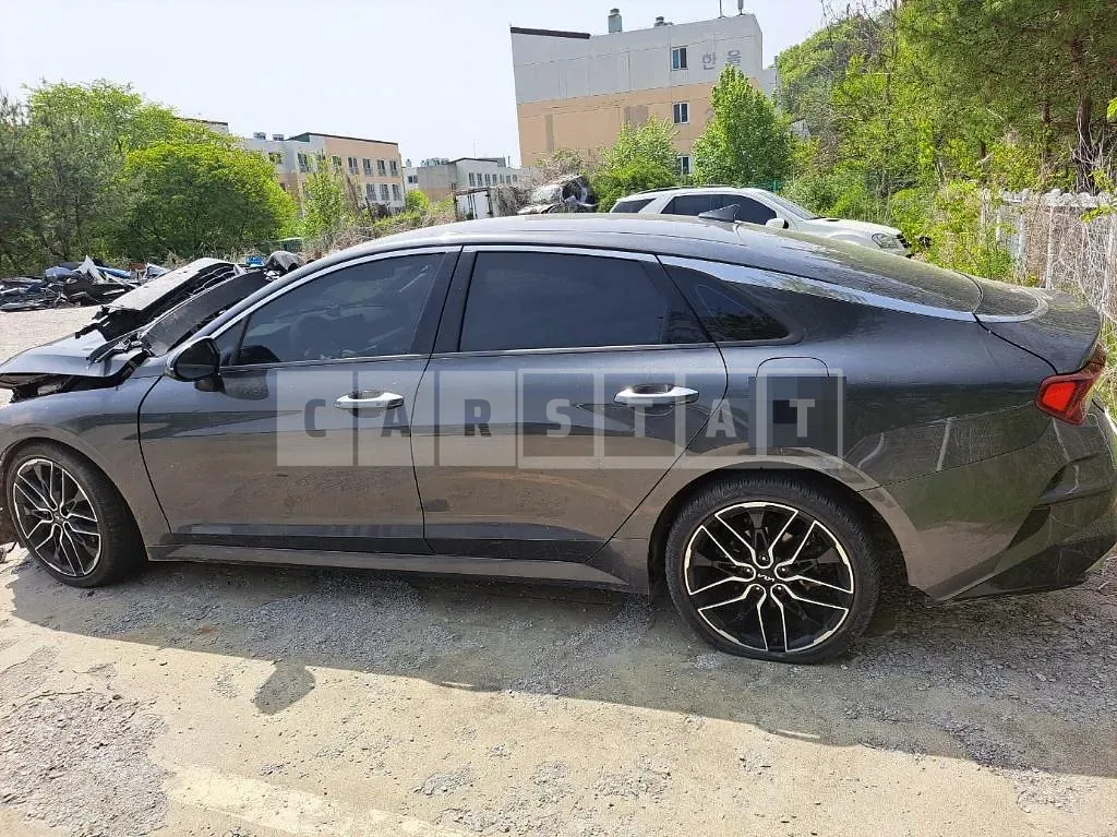 Photo 2 of 16: 2023 Kia K5 1.6 — Korean insurance auction