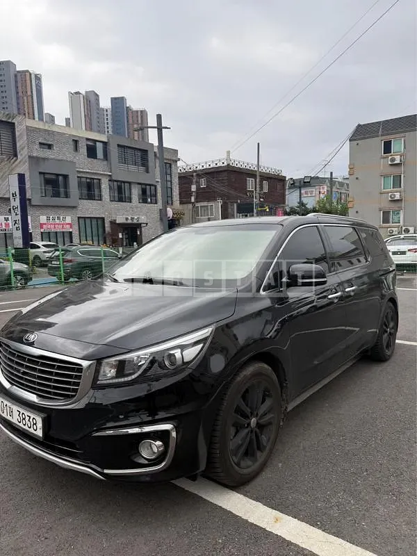 Photo 3 of 3: 2017 Kia Carnival 2.2, VIN KNAMC81ABJS387436 — Korean insurance auction