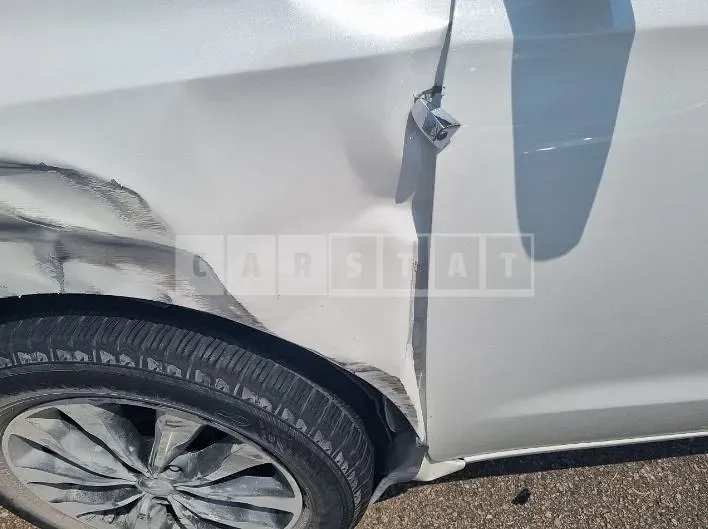 Photo 2 of 17: 2014 Kia Carnival, VIN KNHMF37ABFS001776 — Korean insurance auction