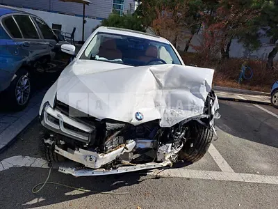 Photo 1 of 28: 2022 BMW 520i, VIN WBA11BH00NWX56446 — Korean insurance auction