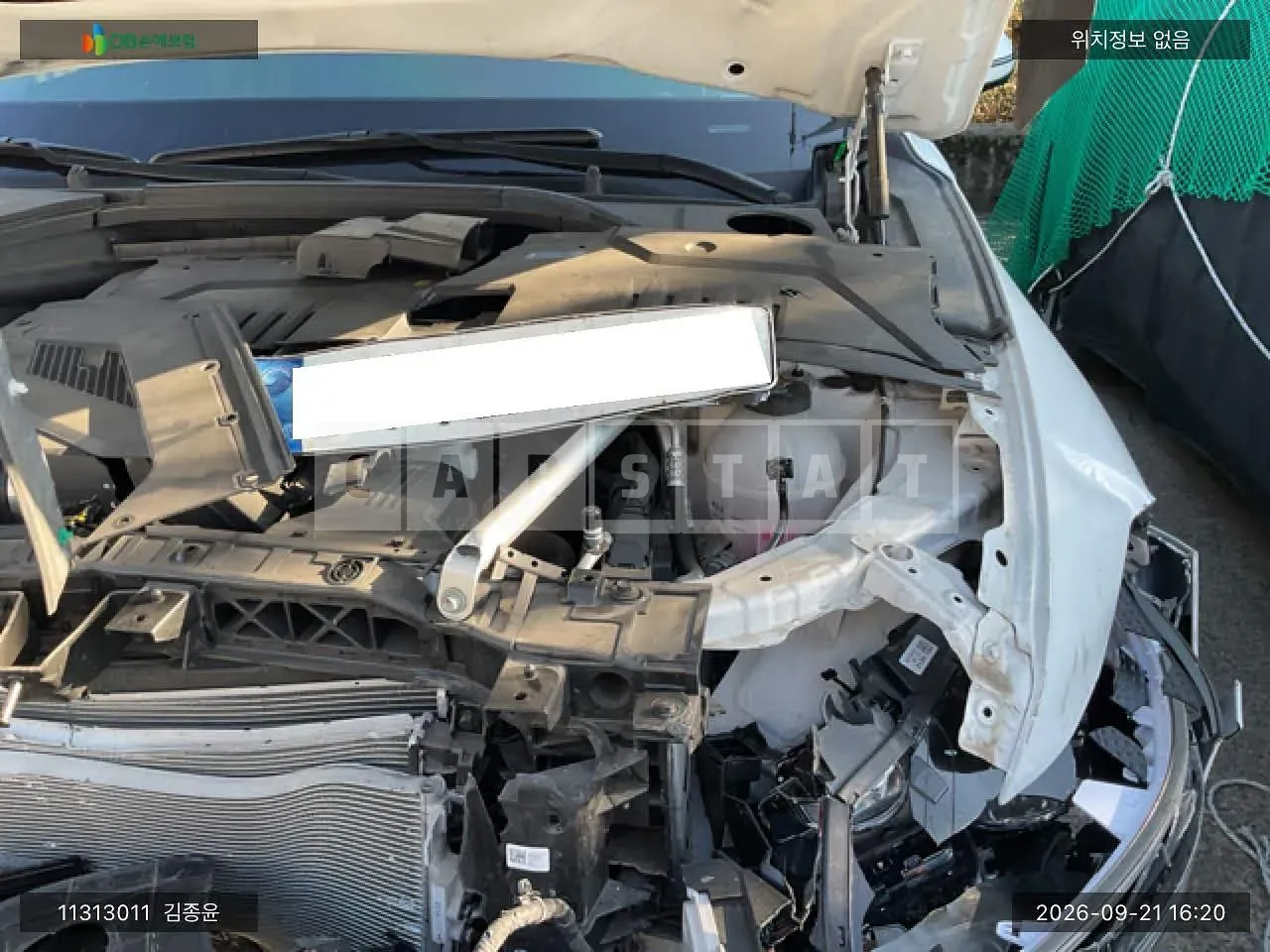 Photo 2 of 19: 2022 Genesis GV70, VIN KMTMA81BBPU106240 — Korean insurance auction