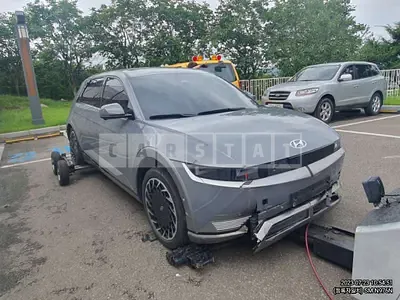 Photo 1 of 14: 2022 Hyundai Modern Ionic 5, VIN KMHKR81AFNU018770 — Korean insurance auction