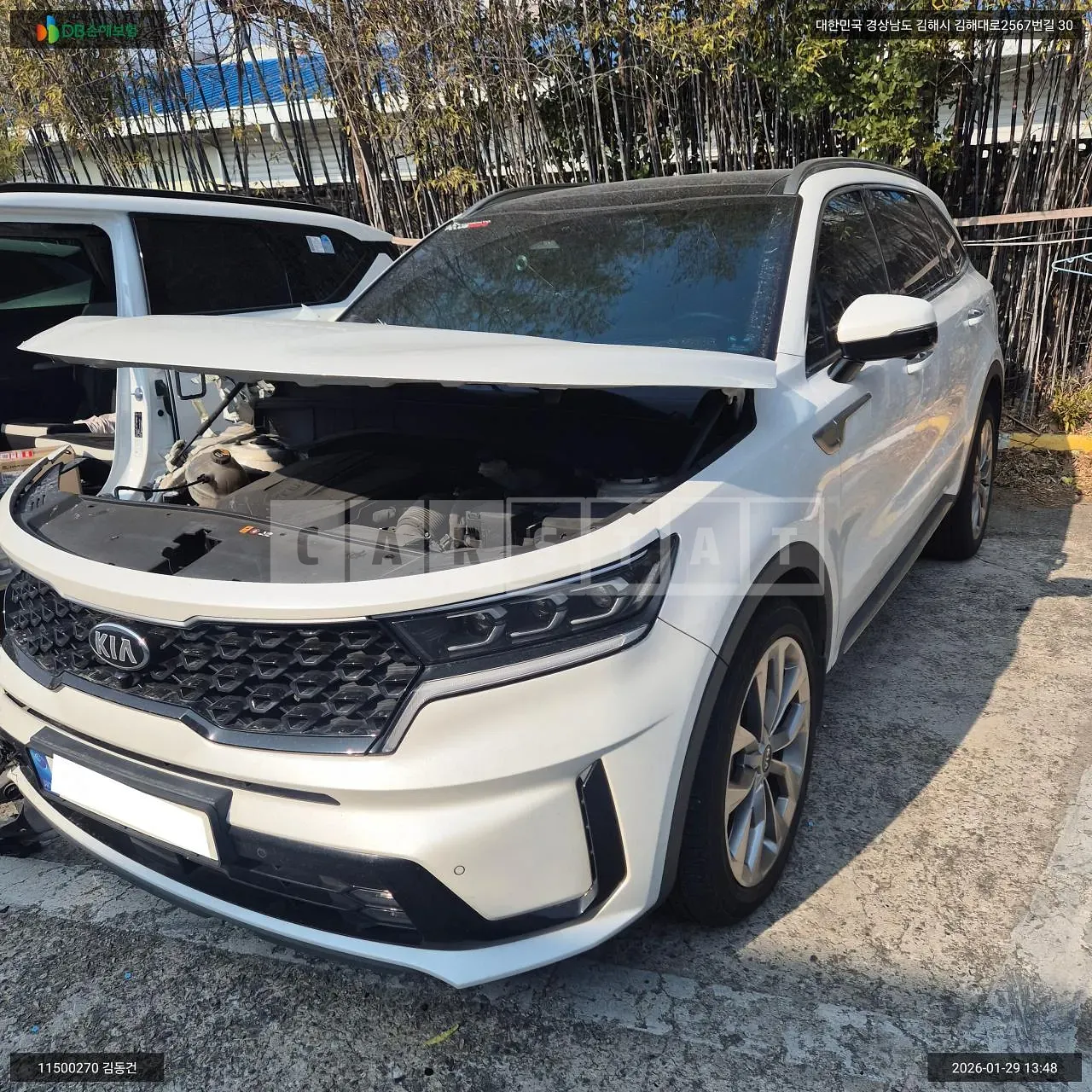 Photo 2 of 24: 2020 Kia Sorento, VIN KNARG81BGMA004386 — Korean insurance auction