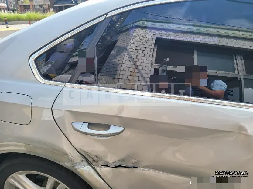 Photo 2 of 16: 2015 Volkswagen Passat 2.0 TDI — Korean insurance auction