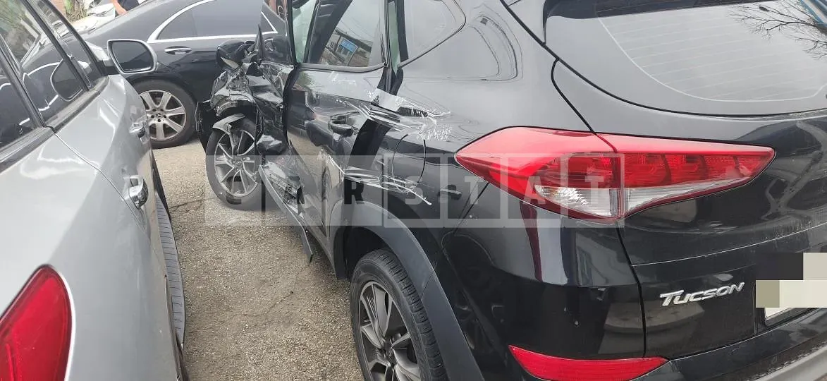 Photo 2 of 5: 2017 Hyundai Tucson TL 2.0, VIN KMHJ381ABJU545760 — Korean insurance auction