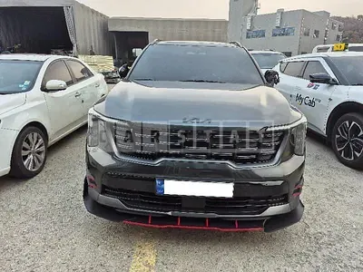 Photo 1 of 48: 2023 Kia Sorento, VIN KNARH81FHRA251854 — Korean insurance auction